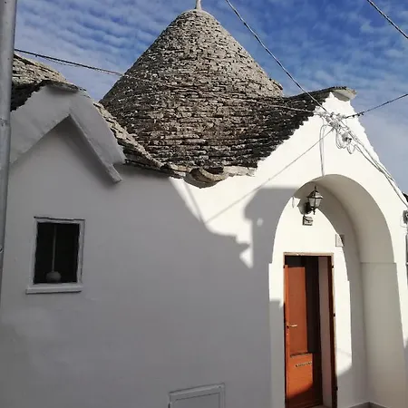 Luxury Trulli Sabotino 阿尔贝罗贝洛